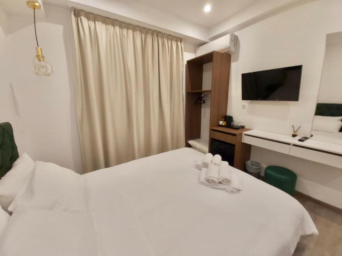 Real City Suites Syntagma Atenas Exterior foto