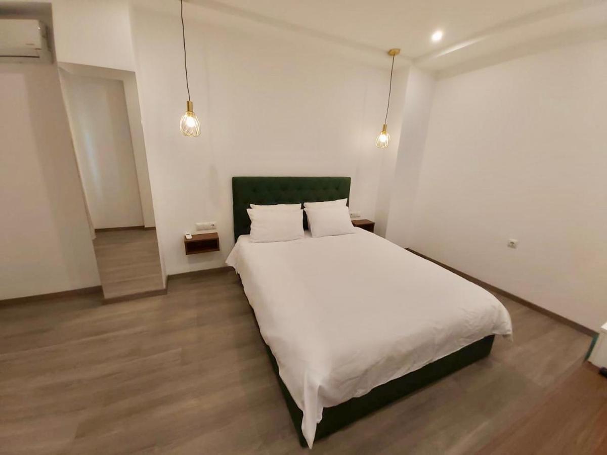 Real City Suites Syntagma Atenas Exterior foto